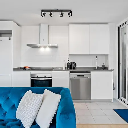 Luxury New Center - Private Parking Apartment *