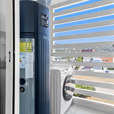 Luxury New Center - Private Parking * Estepona