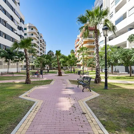 Luxury New Center - Private Parking